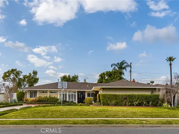 12791 Brittany Woods Dr, Santa Ana, CA 92705