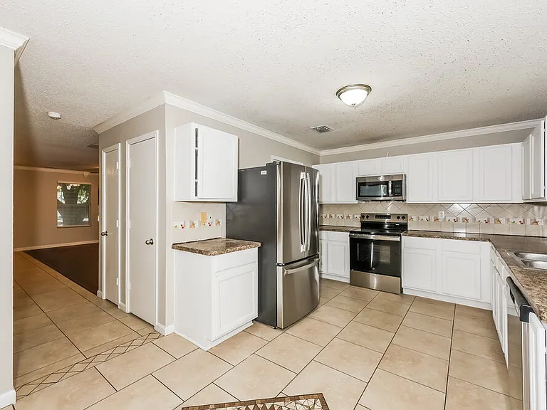 3115 Teodoro Dr — Photo 9