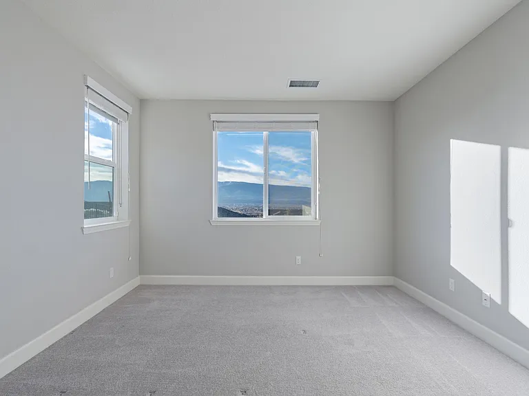 Lower bed room