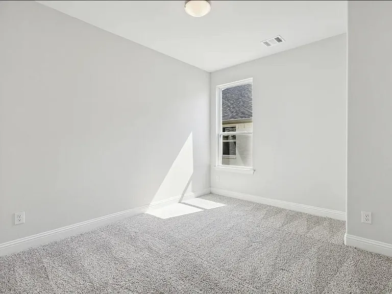 905 Sicily Blvd — Photo 16