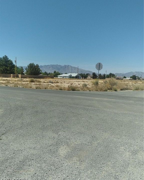1st image of 380 Gina St
