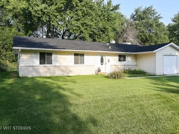 6504 Winston Dr, Woodridge, IL 60517