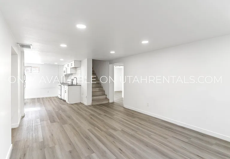 5866 S 129 W #DOWNSTAIRS — Photo 6