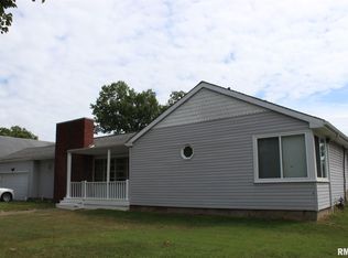 1006 E Saint Louis St, West Frankfort, IL 62896