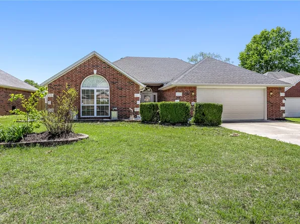 6112 W Pleasant Pl, Rogers, AR 72758