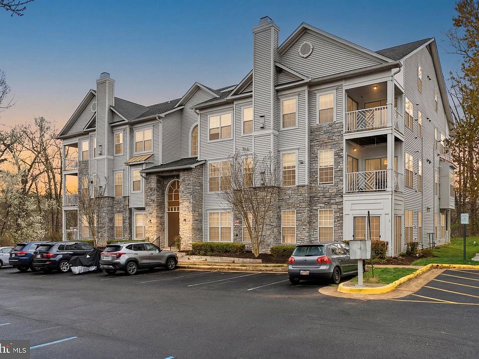 1st image of 5990 Founders Hill Ct Unit 202