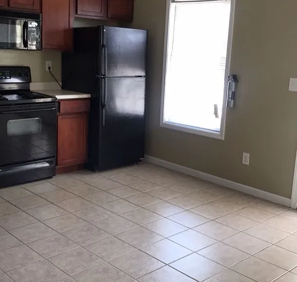 1327 S Cobble Creek Cir — Photo 6