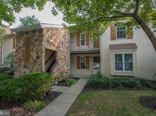 190 Valley Stream Ln, Wayne, PA 19087