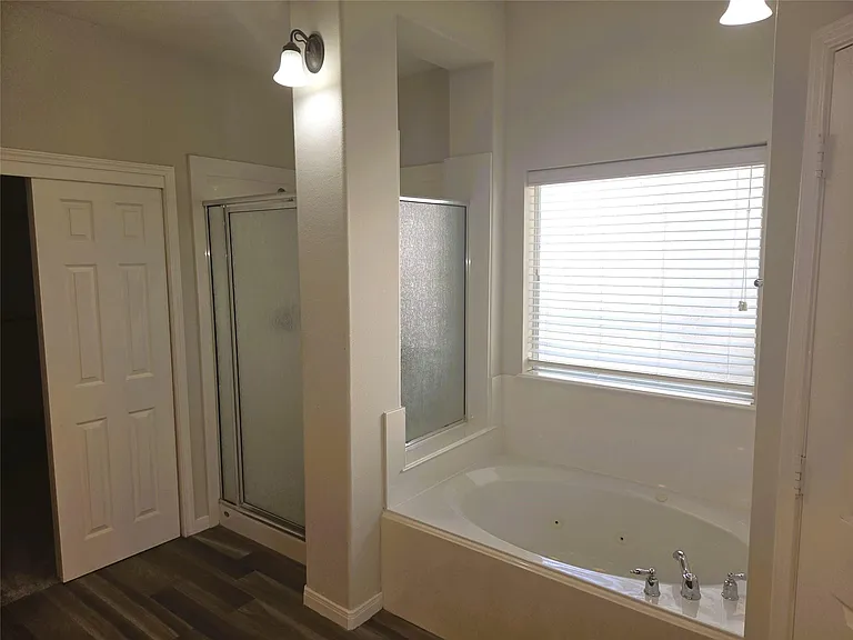 13804 Rose Bay Ct — Photo 14