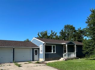 320 1st Ave, Grinnell, IA 50112