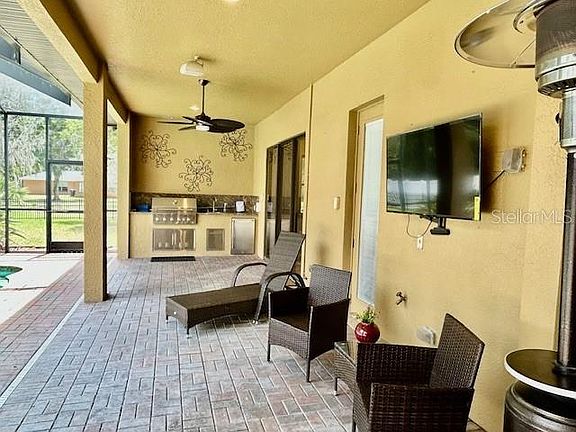 3rd image of 22444 OAKVILLE DRIVE