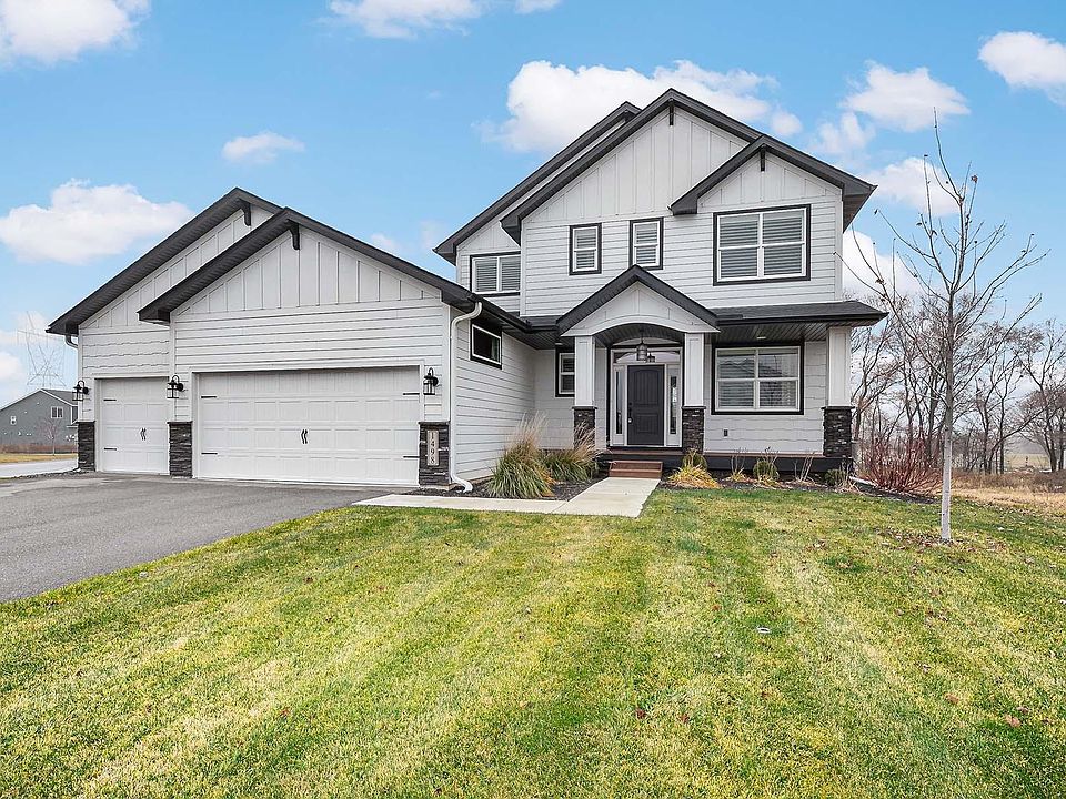 1st image of 1498 Tyrone Dr