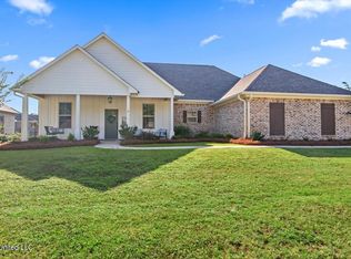 801 Barrington Ct, Brandon, MS 39042