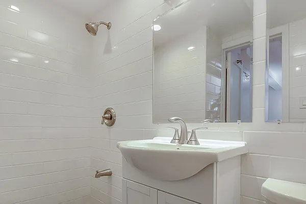 Sold by Compass | media 5