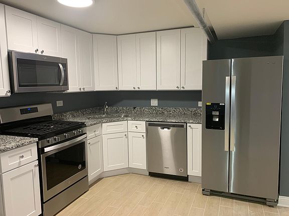 2nd image of 4941 W Medill Ave