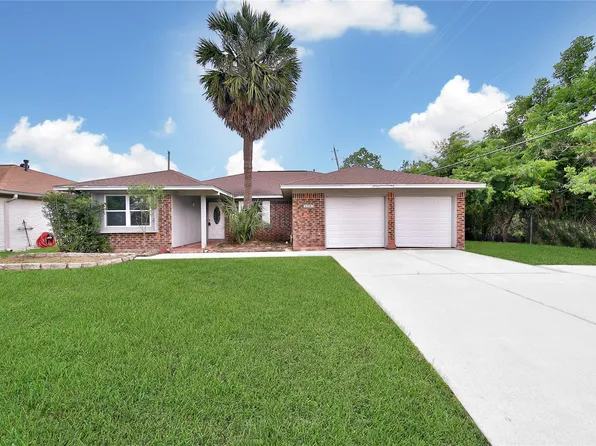 3915 Sailfish Ln, La Porte, TX 77571