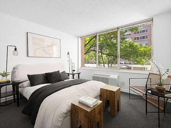 4th image of 353 E 72nd St APT 2C