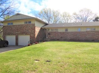 820 S Fairview Rd #B, Columbia, MO 65203