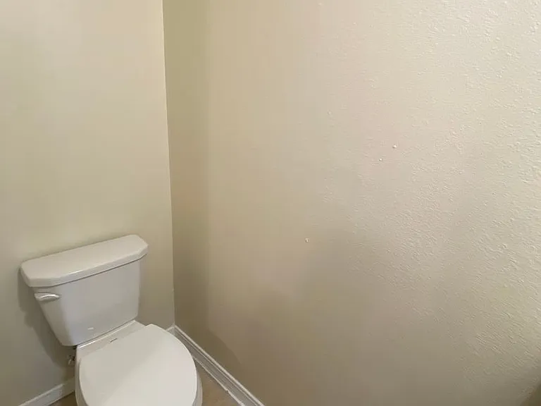 3023 Toulon Dr — Photo 5