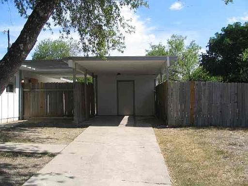 2nd image of 174 LAKE VALLEY DR