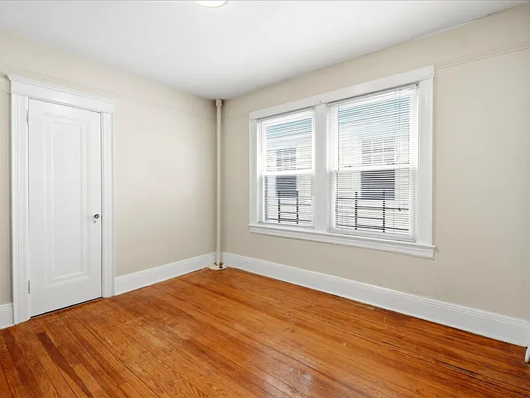 832 Calhoun Ave — Photo 5