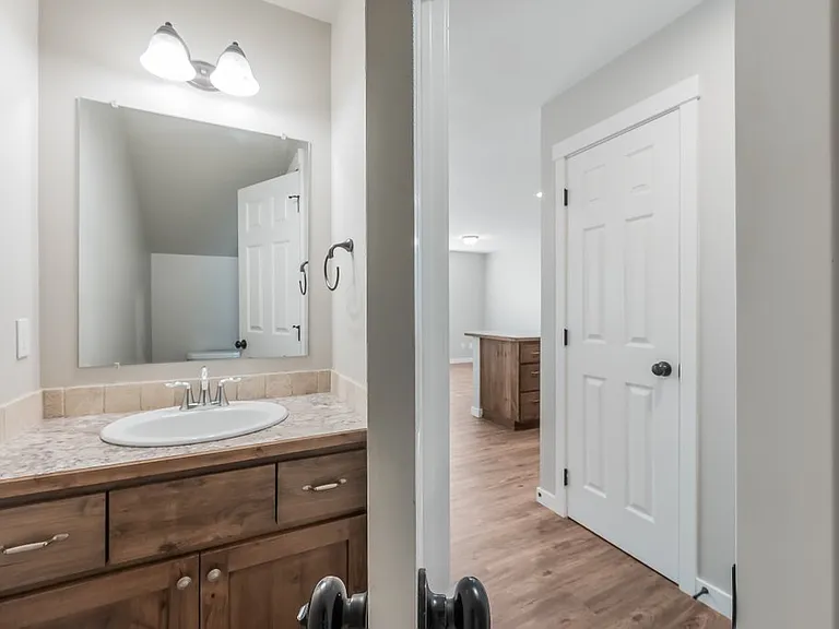 2844 N Carriage Ct — Photo 4