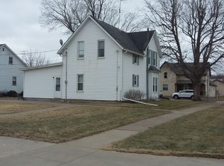142 W Grant St, Preston, IA 52069