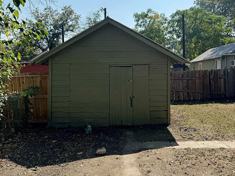 620 Potomac St — Photo 13