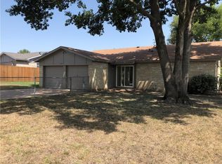 1254 High Meadow Ln, Lancaster, TX 75146