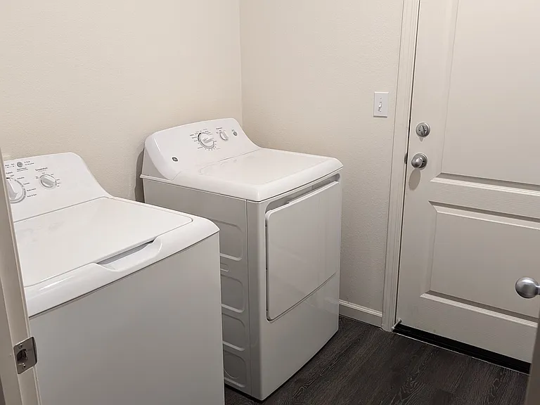 Freemark Dr — Photo 13