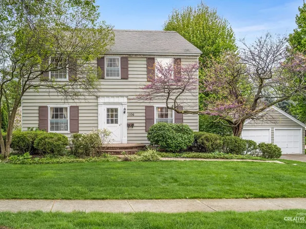 1106 N Washington St, Wheaton, IL 60187