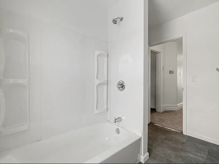 62 Maytide St — Photo 13