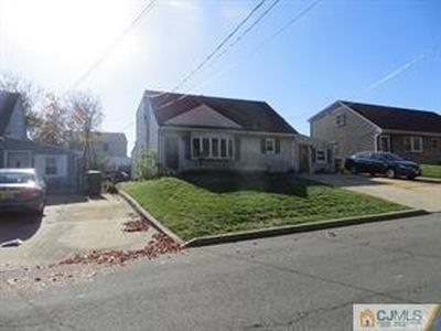 44 Kendall Dr, Parlin, NJ, 08859