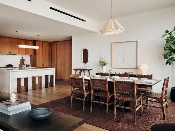 323 Bergen Street image 2 of 13