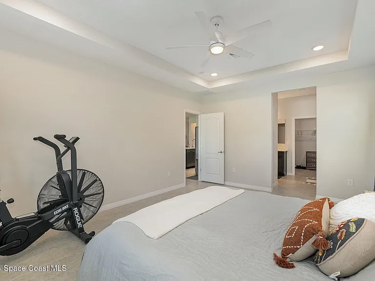 4832 Shannock Ave — Photo 15