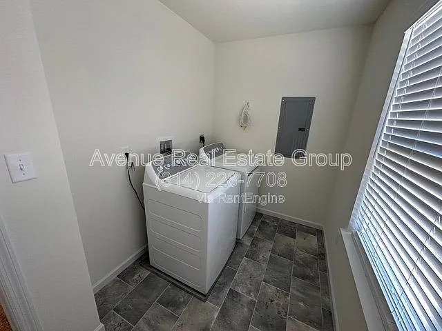 5571 Walden Ridge Dr — Photo 11