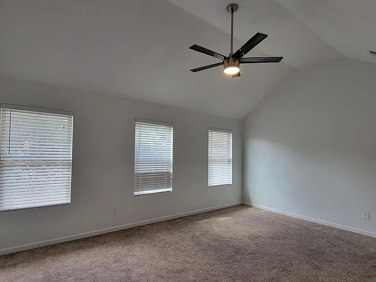 1576 Iris Walk — Photo 9