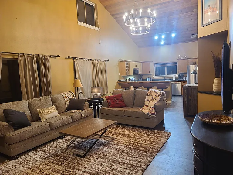 353 Firelight Dr — Photo 8