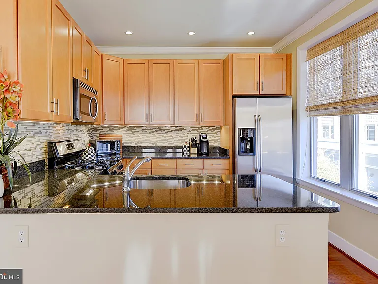 1800 Wilson Blvd #310 — Photo 11