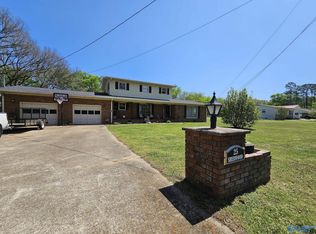 25 Sherwood Dr, Scottsboro, AL 35769