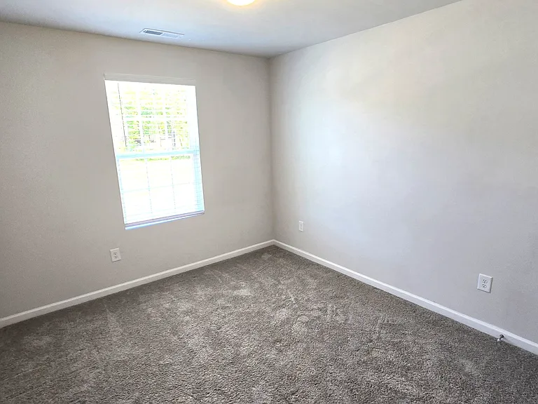 824 Conductor Ct — Photo 18