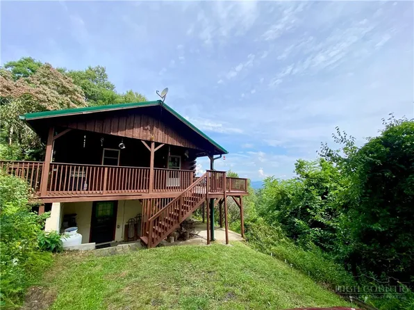 547 Round Knob Ridge Road, West Jefferson, NC 28694