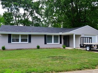 560 Mount Vernon Dr, Xenia, OH 45385