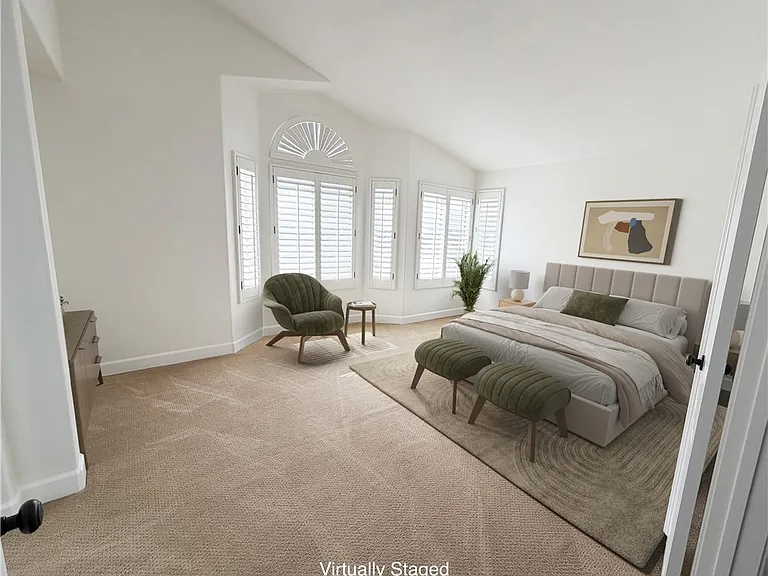 15 Field Point — Photo 17