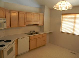 5663 S Willow Wood Ct, South Ogden, UT 84403