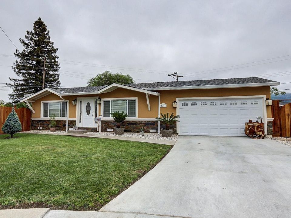 1st image of 6711 Garden Ct