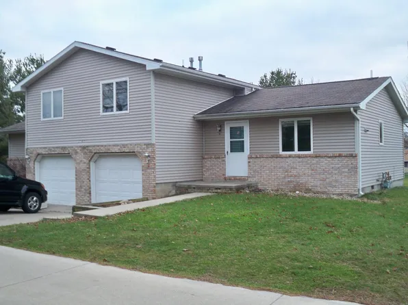 214 1/2 Greenwood Ave APT B, Bloomington, IL 61704