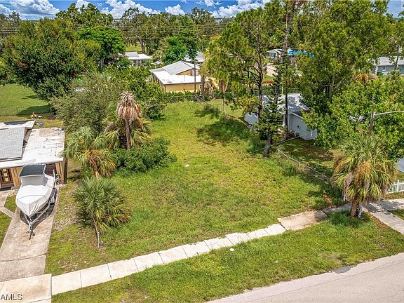 5th image of 3679 Seminole Ave