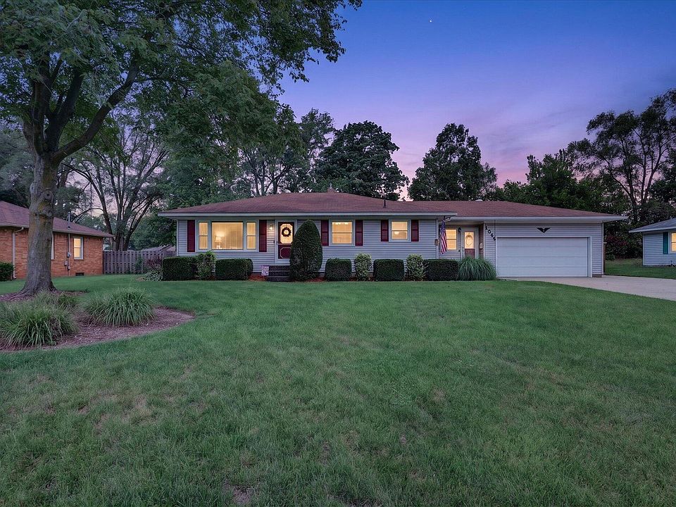 1st image of 1055 Elmwood Dr