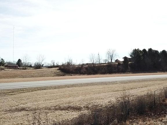 4th image of Holt Spur Dr